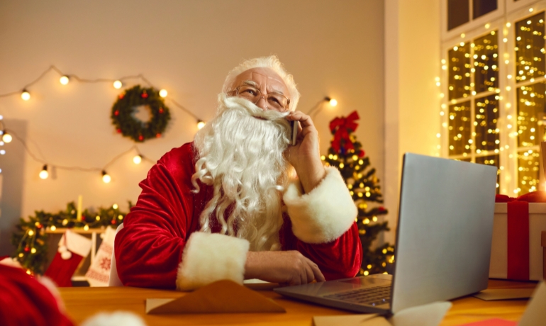 Deck the halls with HR harmony: Santa introduces AI to the workshop in 2023